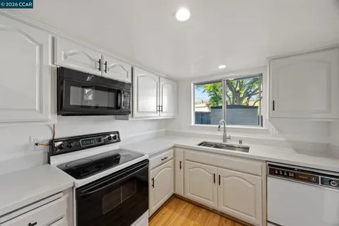 $679,000 | 36 Miramonte Drive, Moraga, CA 94556