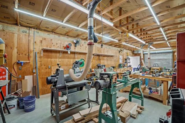 $699,900 | 5887 North Bonta Avenue, Fresno, CA 93723