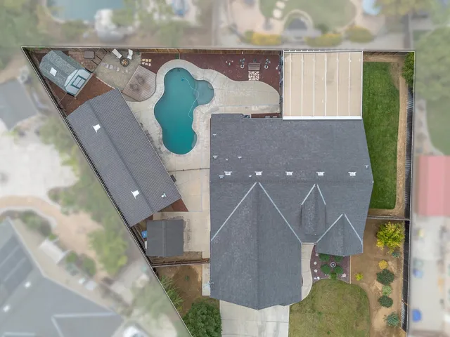 $699,900 | 5887 North Bonta Avenue, Fresno, CA 93723