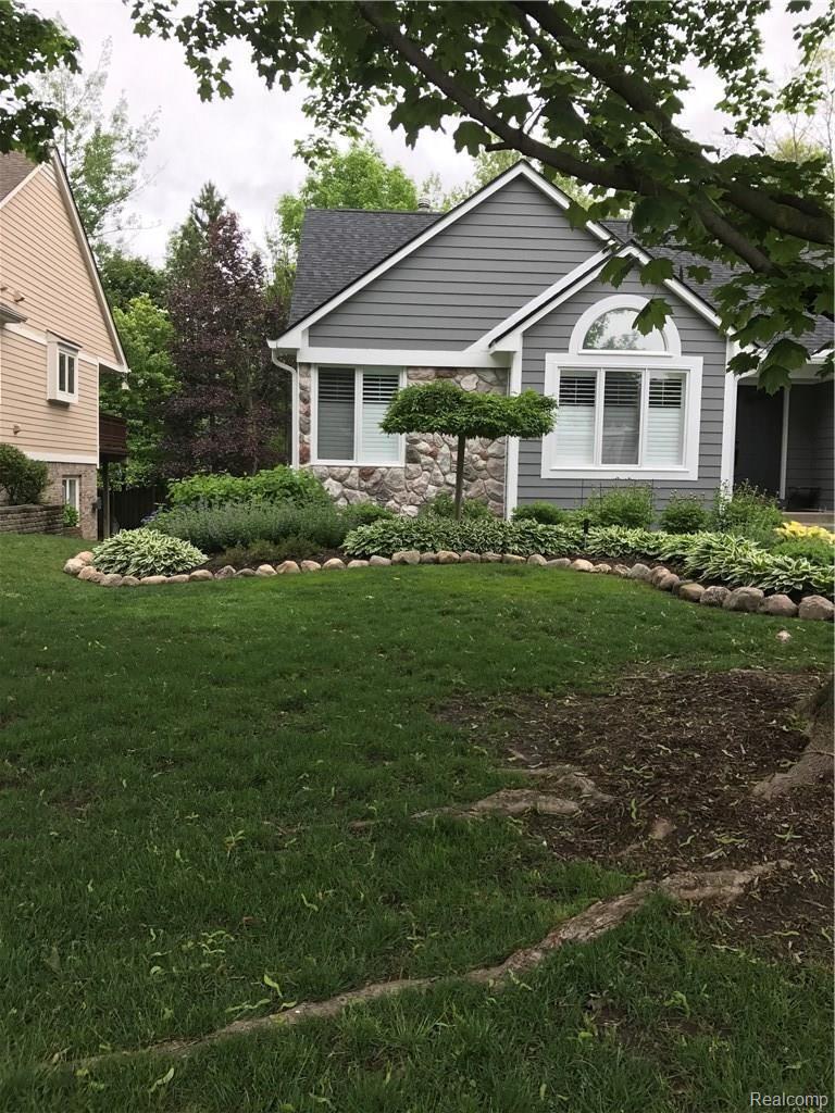 3346 Henley Court Rochester, MI 48309 - Photo 5 of 53 Henley7.jpg