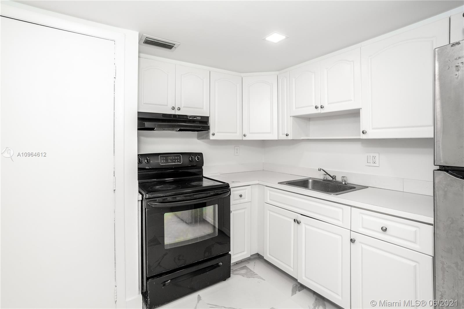 4164 Inverrary Drive, Unit 412 Lauderhill, FL 33319 - Photo 4 of 18