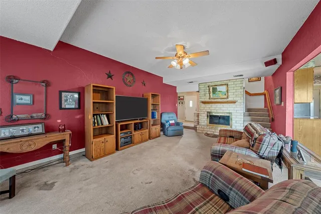 $225,000 | 116 Boleman Drive, Hewitt, TX 76643