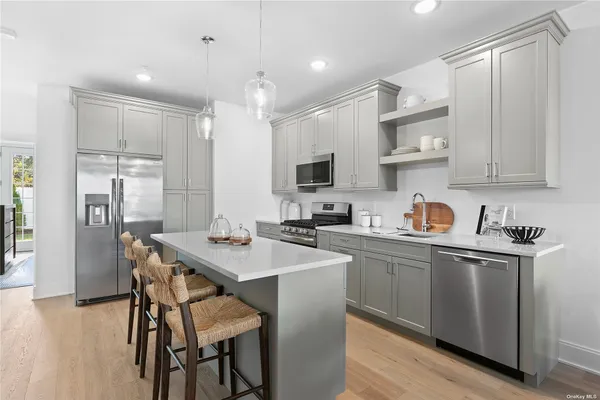 $720,000 | 510 Emanuel Way, Unit C2, East Meadow, NY 11554