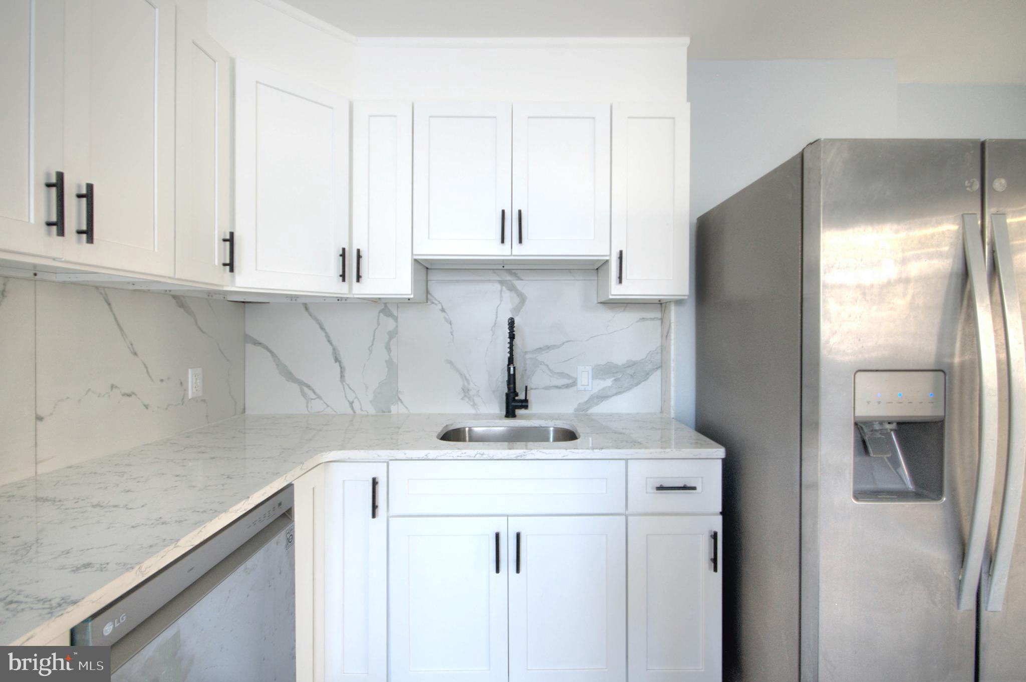 319 Middlesex Street Gloucester City, NJ 08030 - Photo 3 of 52