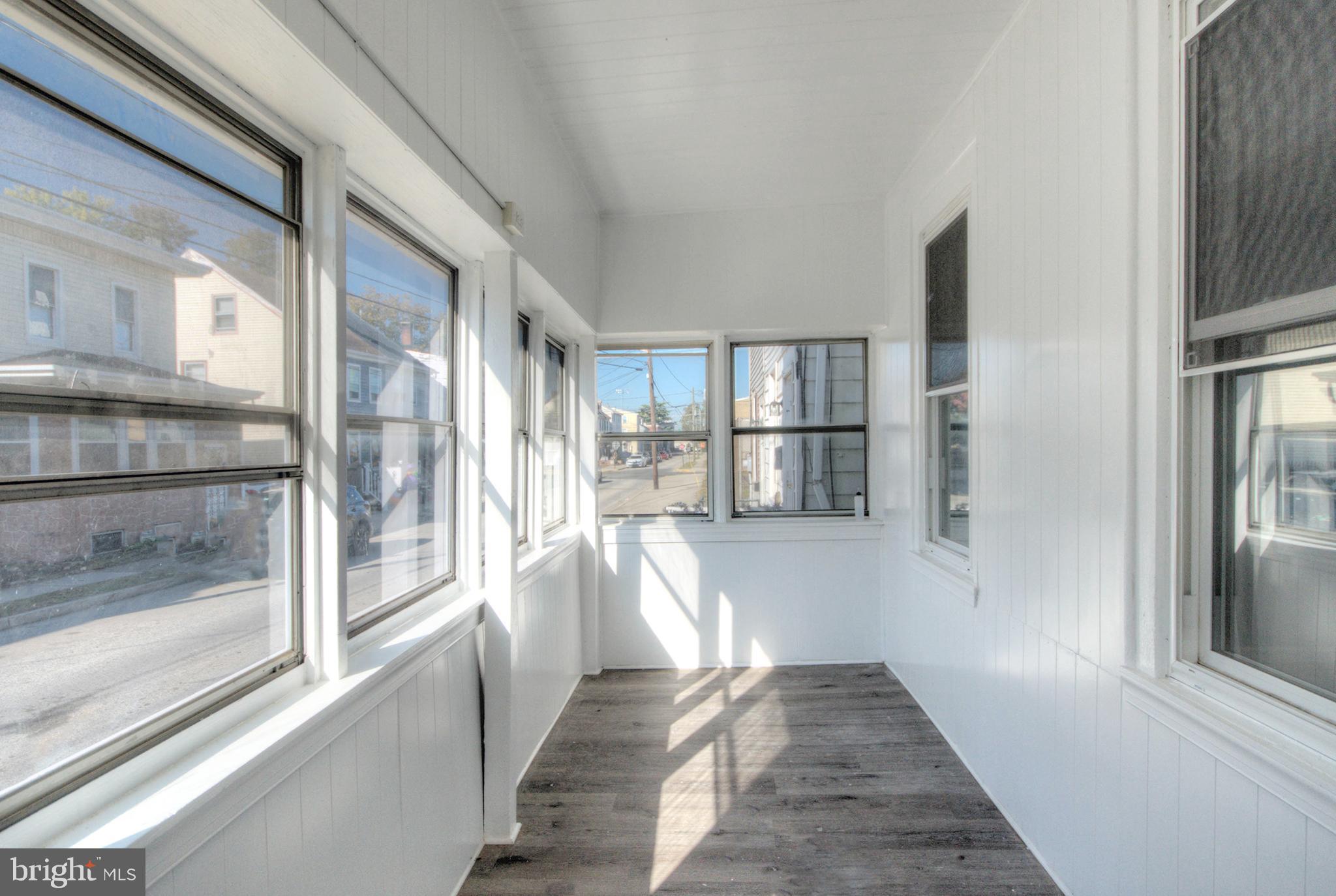 319 Middlesex Street Gloucester City, NJ 08030 - Photo 6 of 52