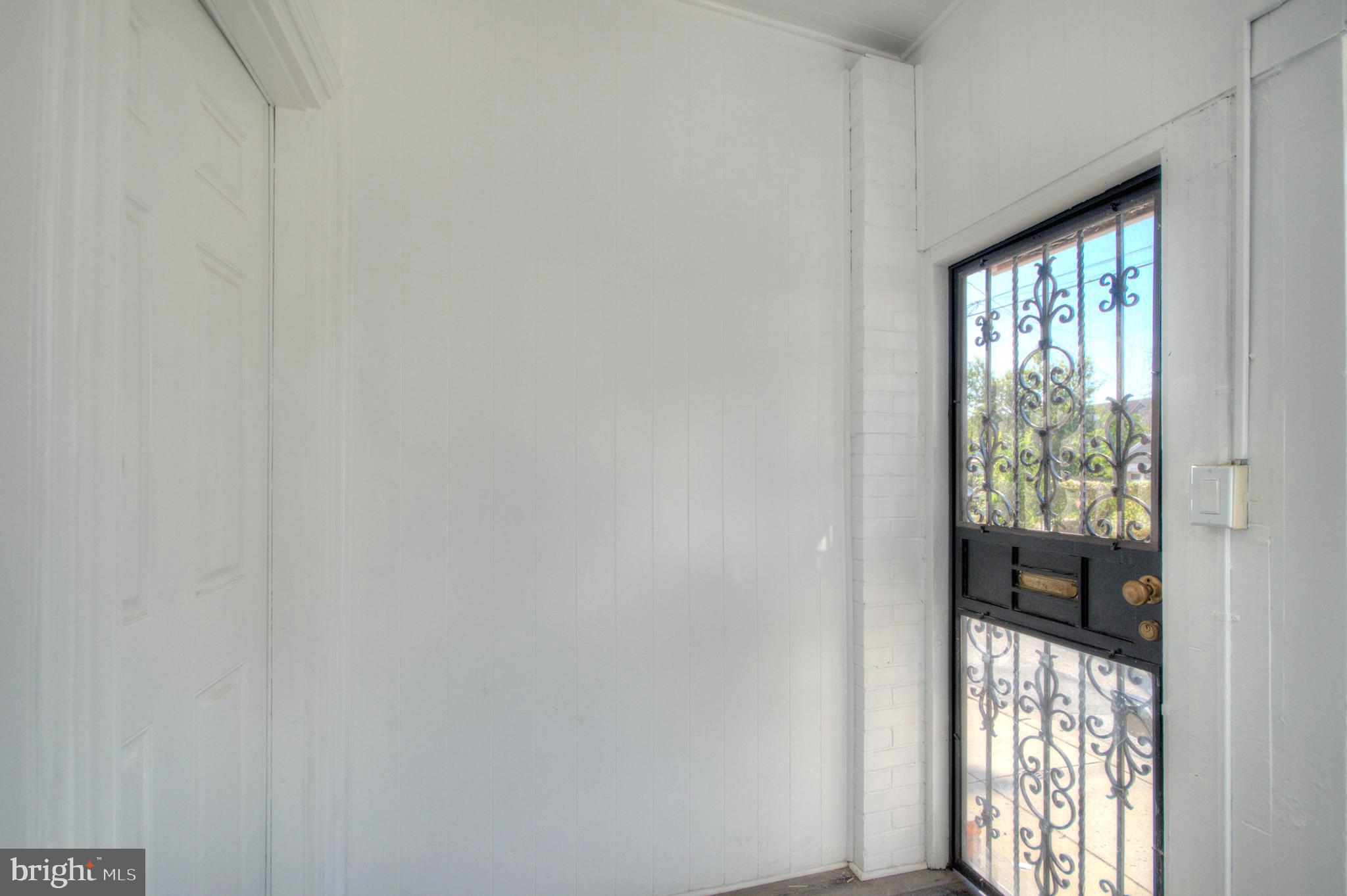 319 Middlesex Street Gloucester City, NJ 08030 - Photo 8 of 52