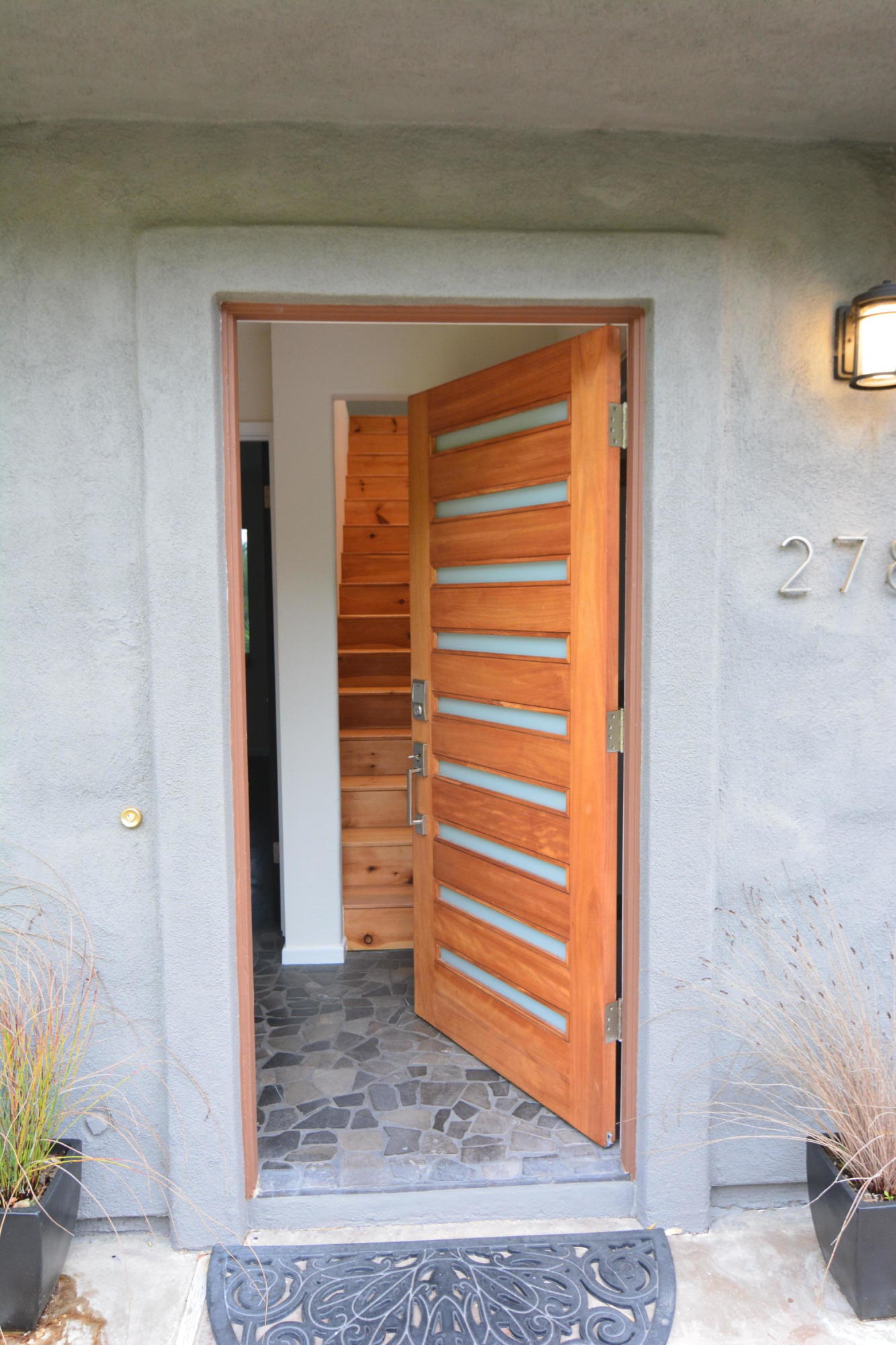 2786 Exeter Place Santa Barbara, CA 93105 - Photo 2 of 13 DSC_0129