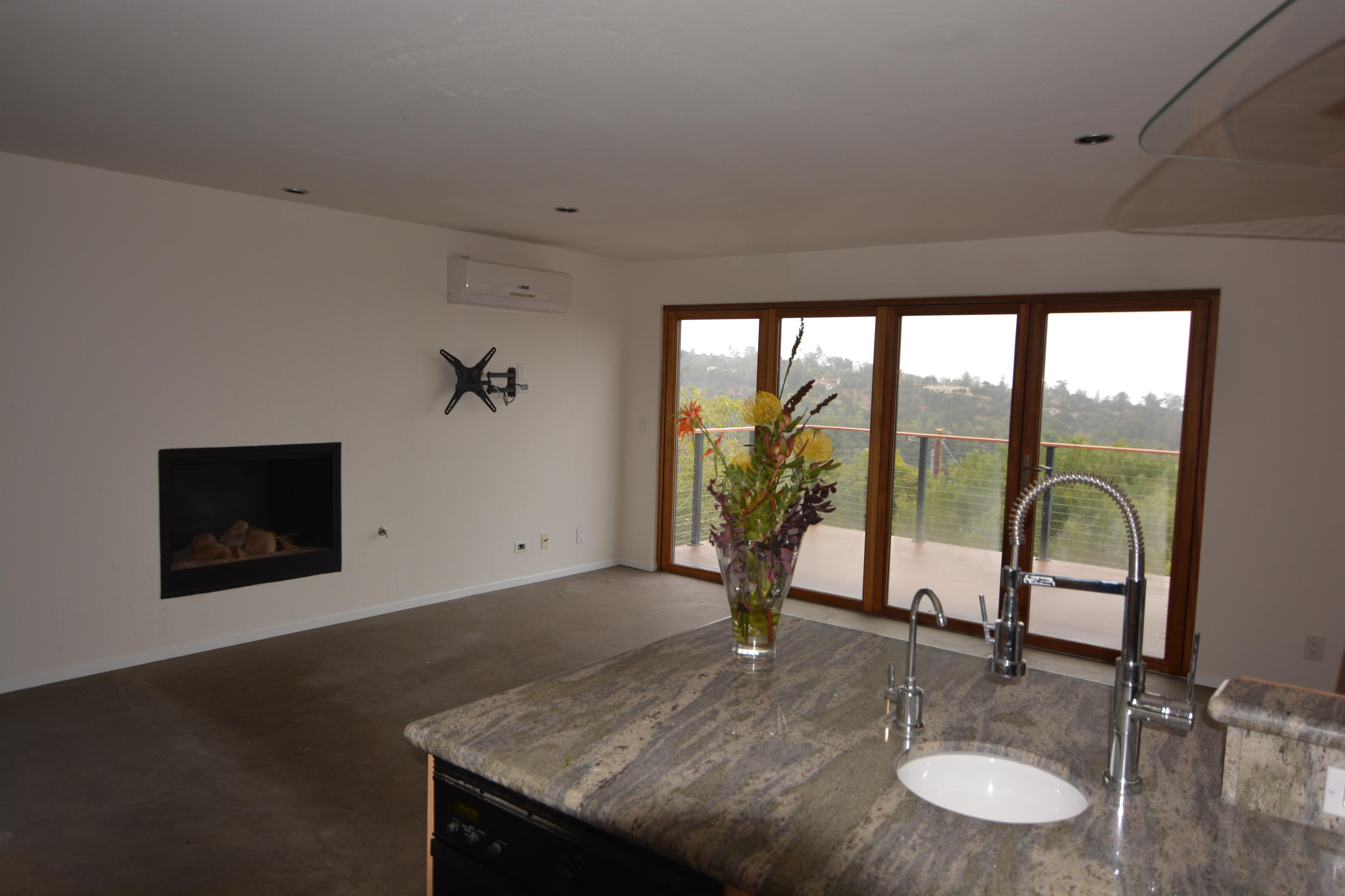 2786 Exeter Place Santa Barbara, CA 93105 - Photo 7 of 13 DSC_0141