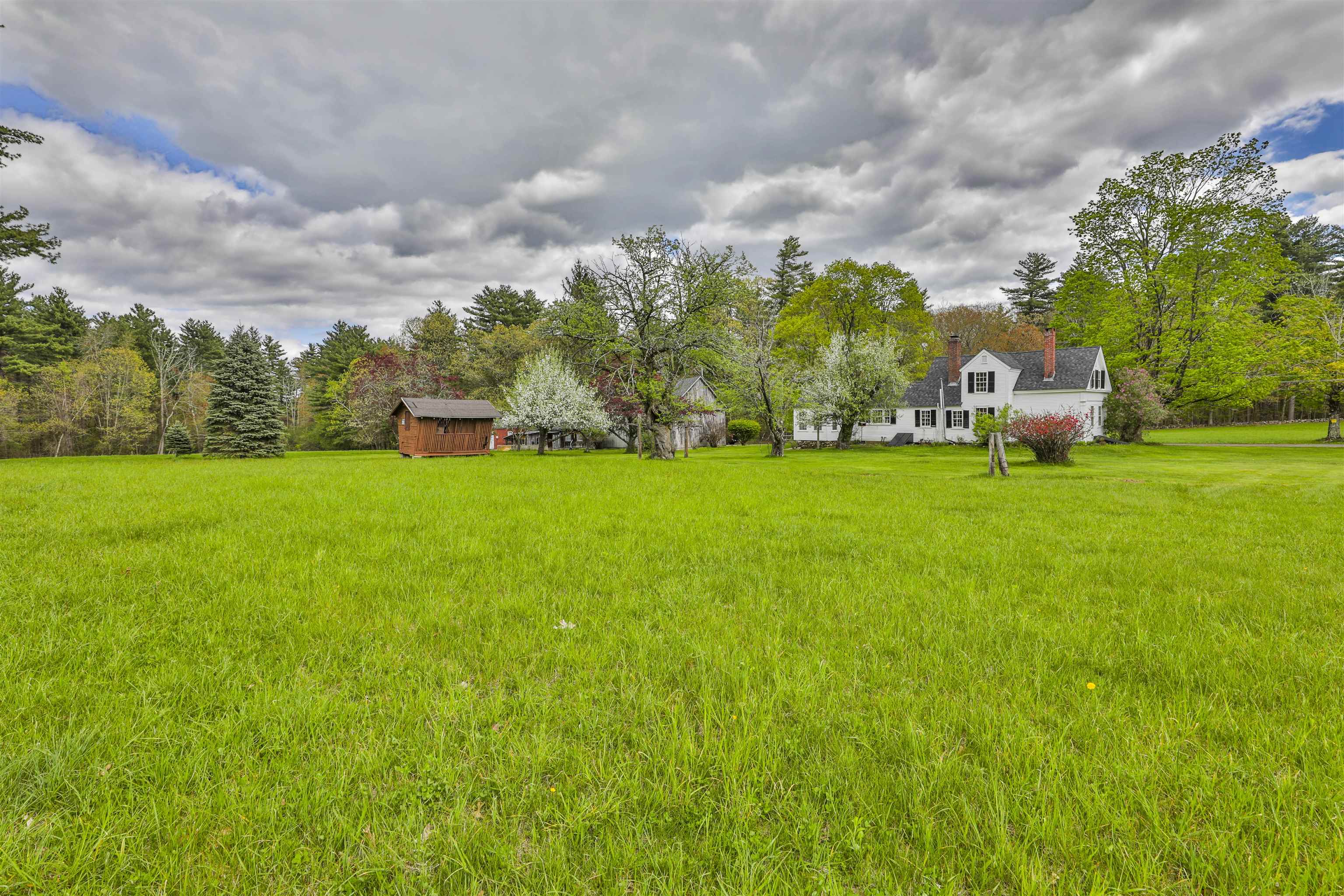 1 Featherbed Lane Derry, NH 03038 - Photo 5 of 46