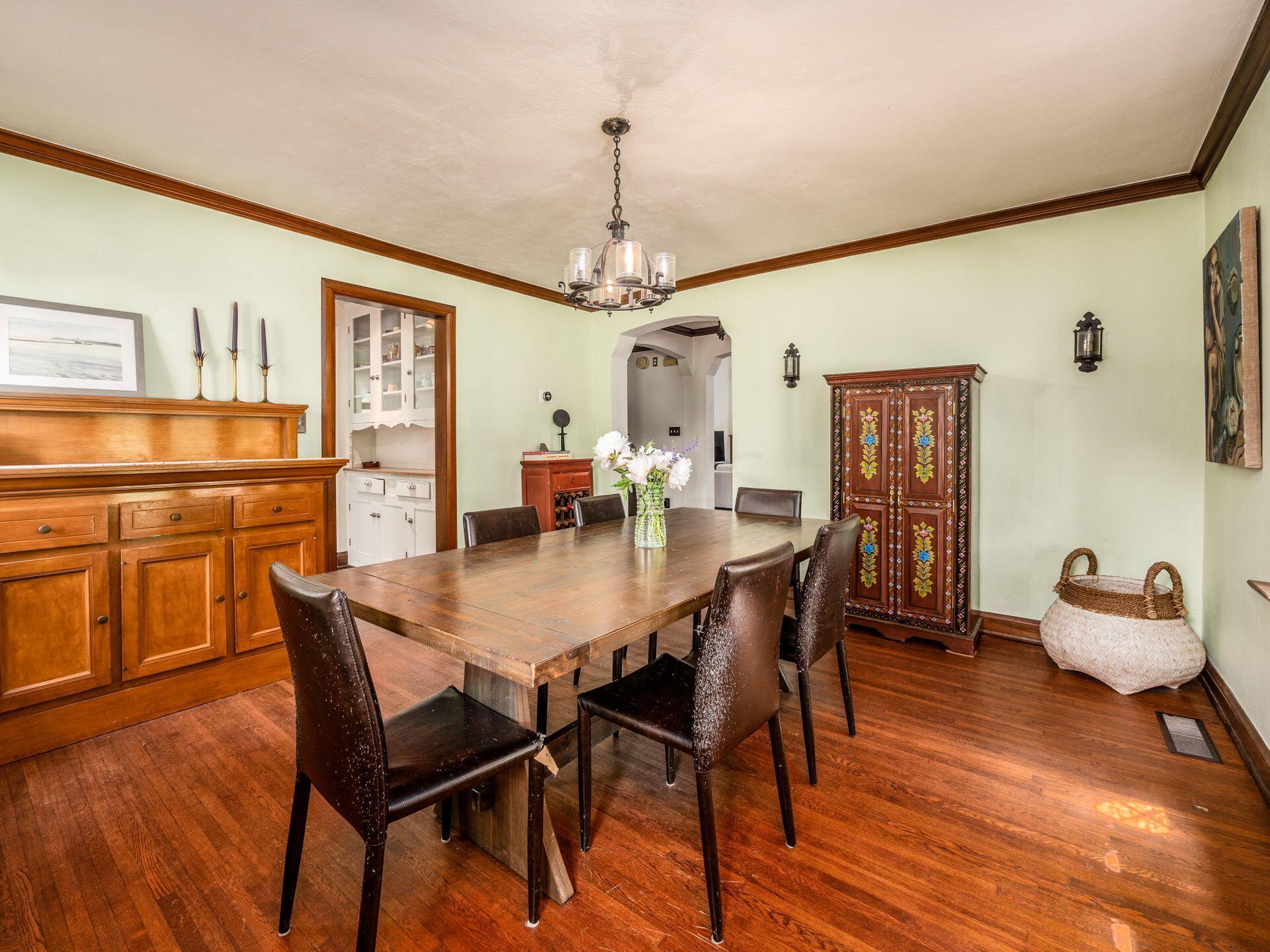 80 West Cooke Road Columbus, OH 43214 - Photo 11 of 48 Dining room view 2