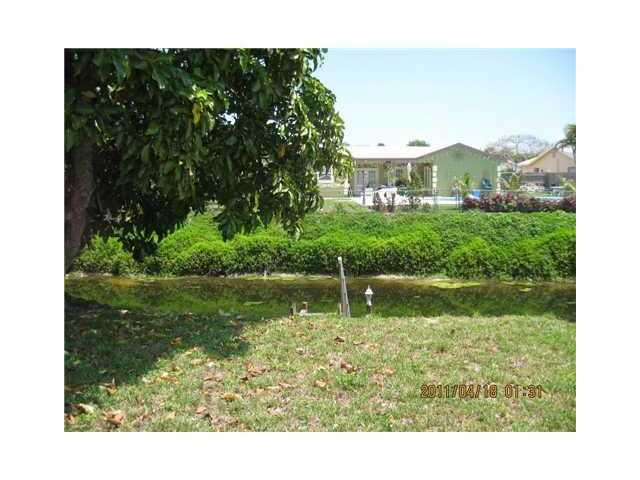 22436 Southwest 66th Avenue Boca Raton, FL 33428 - Photo 3 of 8 Additional Photo