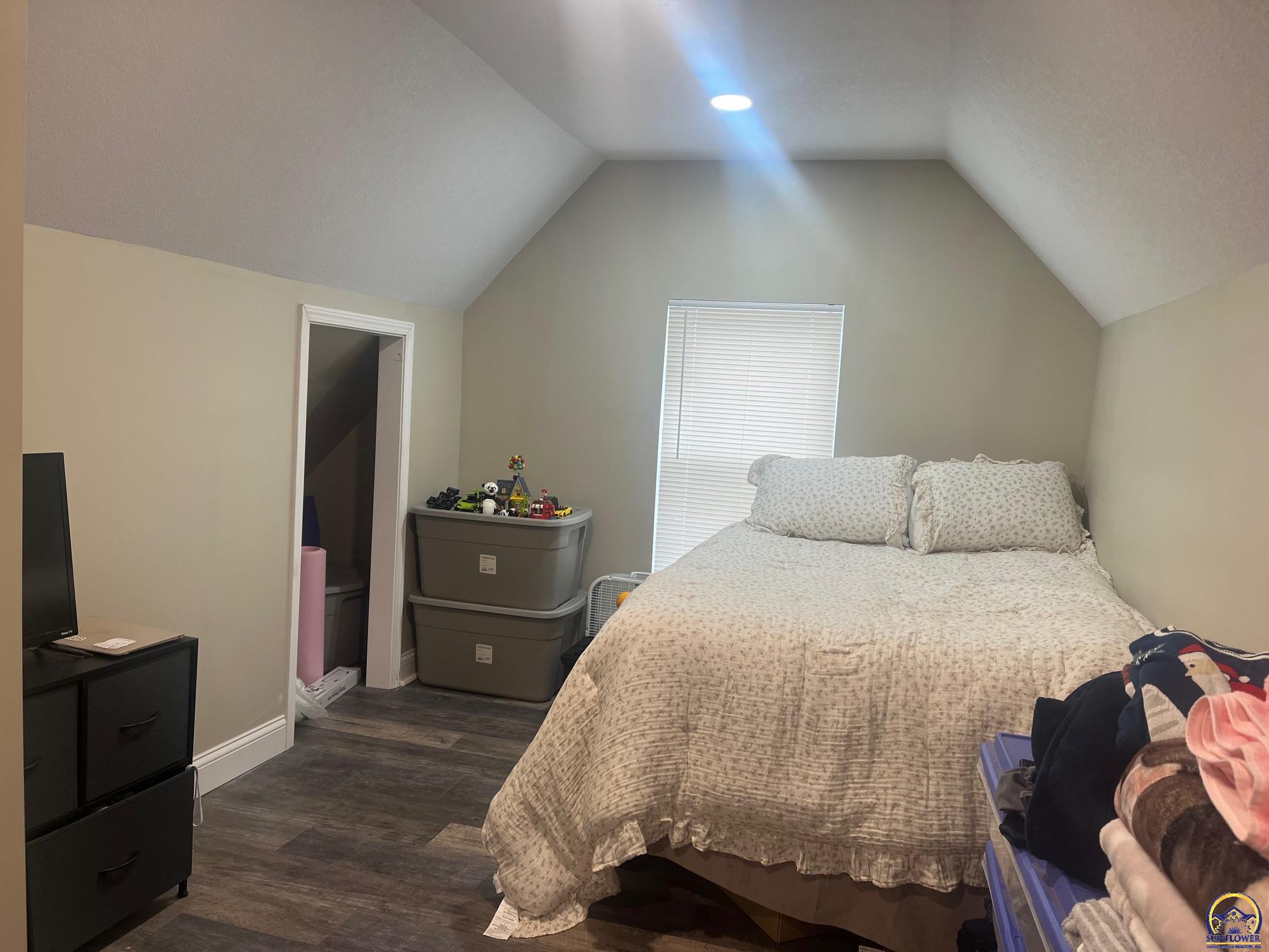 1819 Southwest Cherokee Street Topeka, KS 66606 - Photo 12 of 12