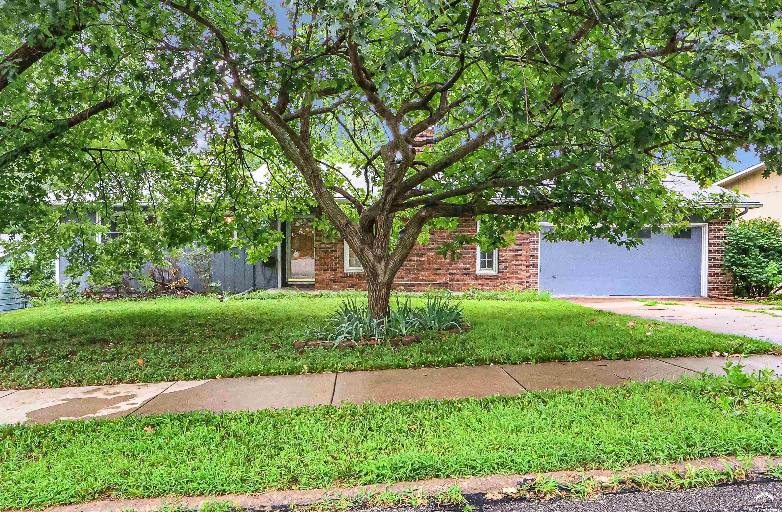 2564 Ousdahl Road Lawrence, KS 66046 - Photo 4 of 38