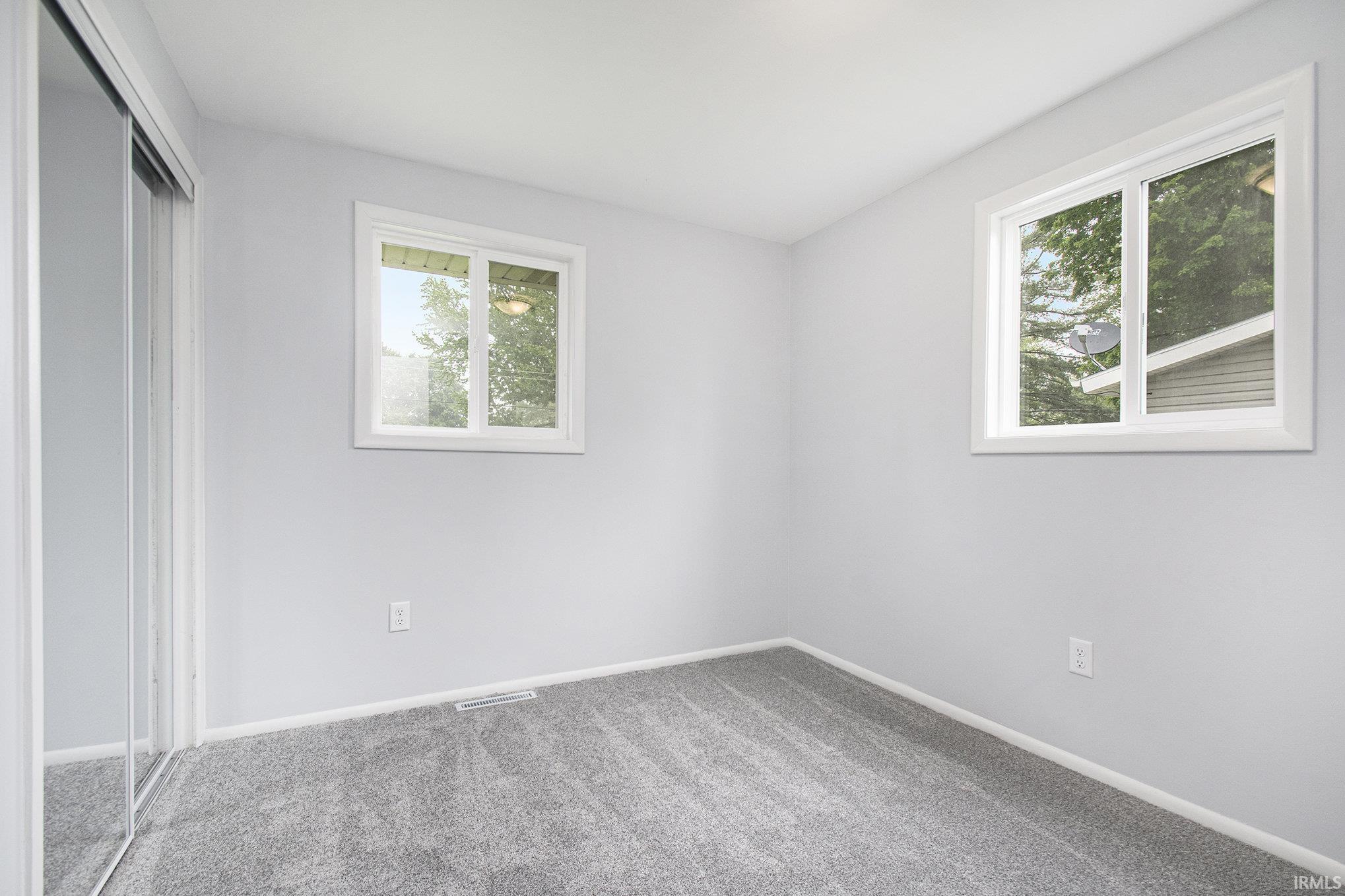 4113 York Road South Bend, IN 46614 - Photo 8 of 20 Gallery Image 8