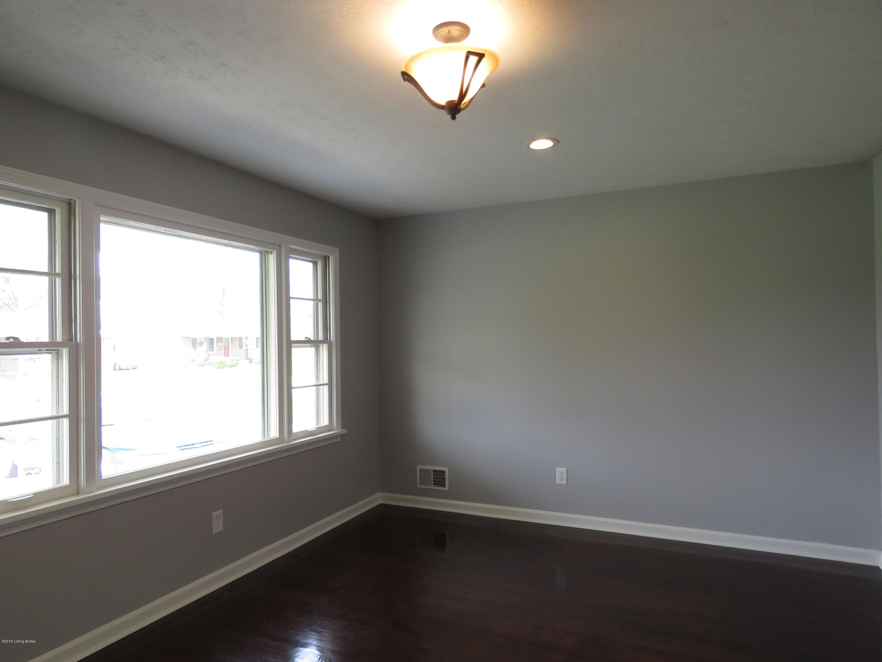 3407 Sumac Road Louisville, KY 40216 - Photo 4 of 39 IMG_3538