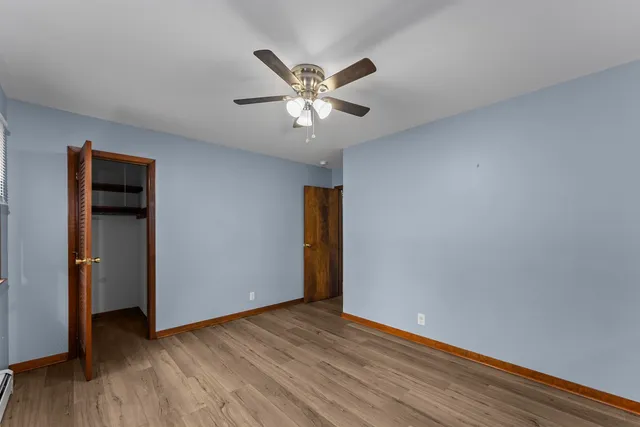 $325,000 | 305 North Henderson Road, Alexis, IL 61412