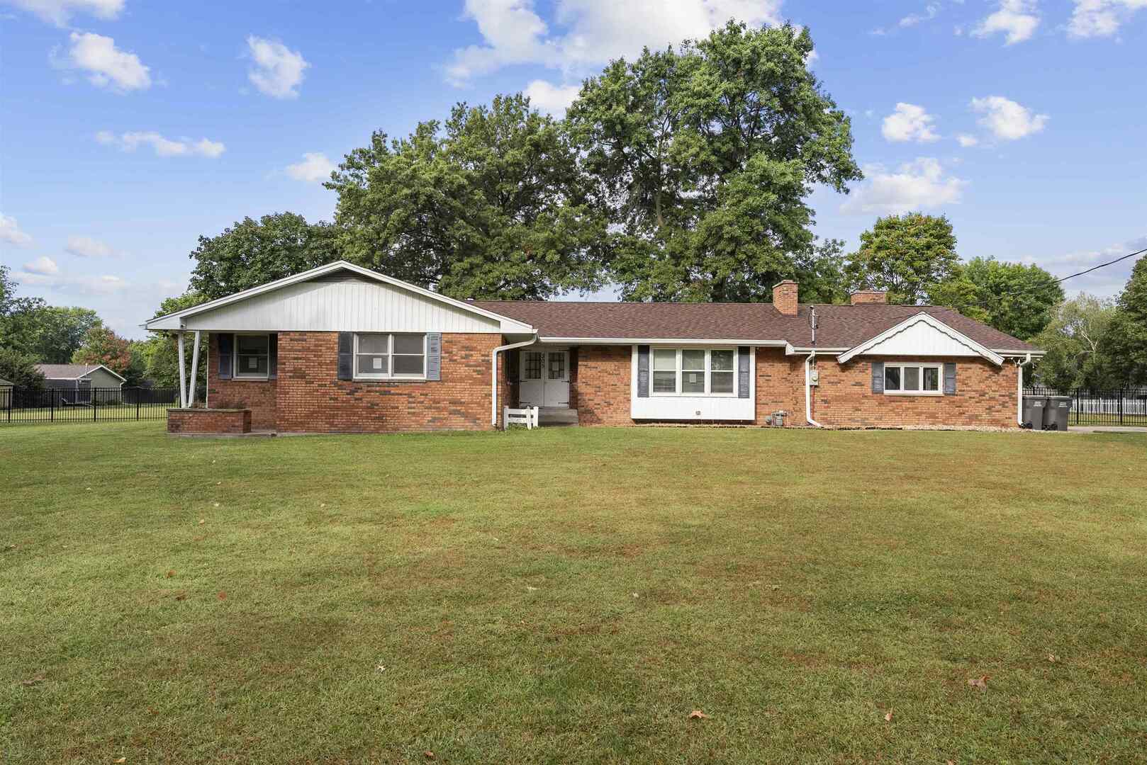 305 North Henderson Road Alexis, IL 61412 - Photo 7 of 31 a front view of a house with swimming pool