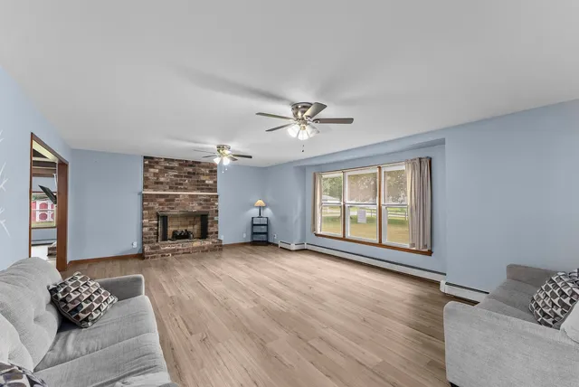 $325,000 | 305 North Henderson Road, Alexis, IL 61412