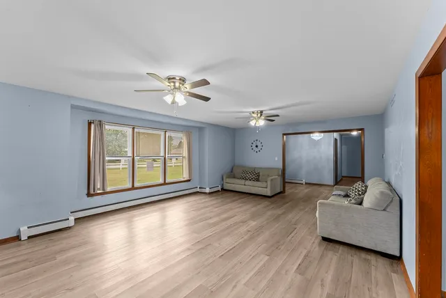 $325,000 | 305 North Henderson Road, Alexis, IL 61412