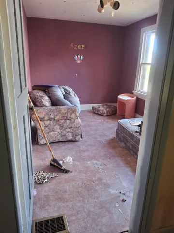 $74,900 | 8292 Main Street, Williamsburg, IN 47393