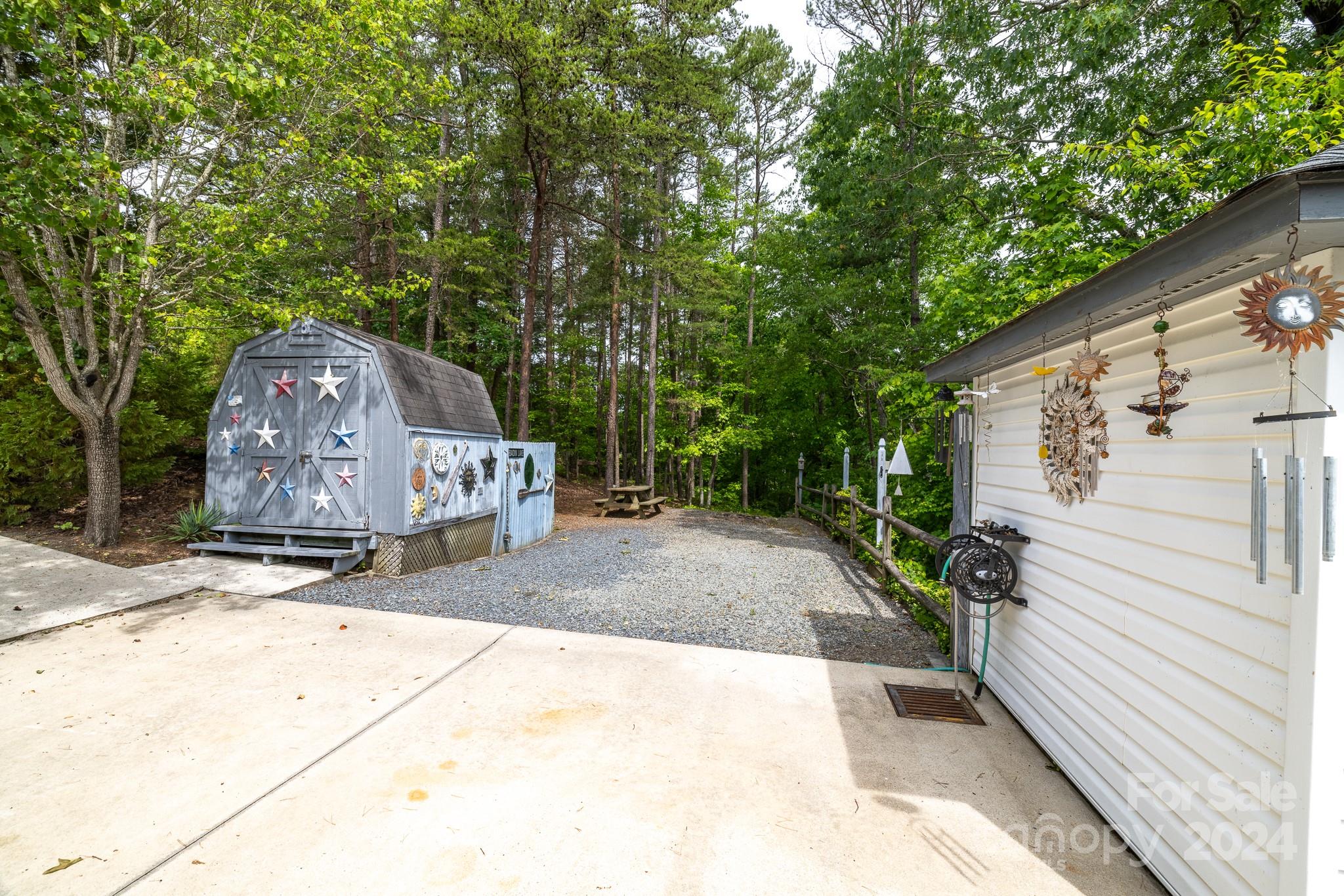 138 Strand Road Badin Lake, NC 28127 - Photo 11 of 48 Gallery Image 11