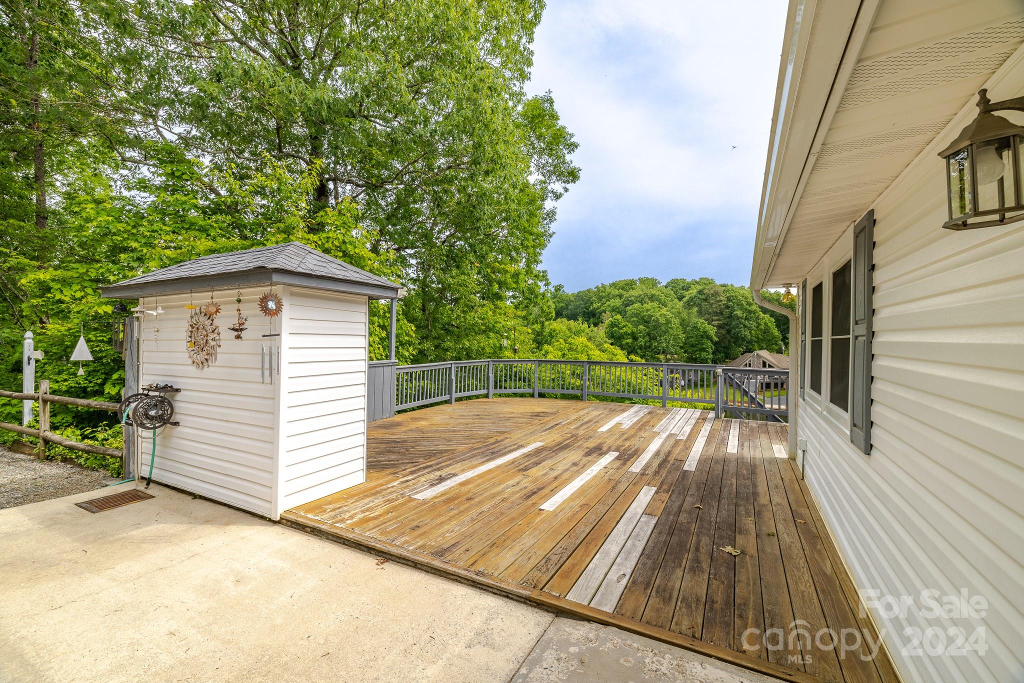 138 Strand Road Badin Lake, NC 28127 - Photo 14 of 48 Gallery Image 14