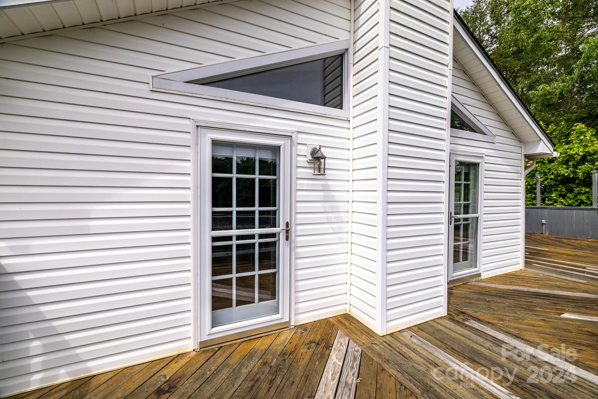 138 Strand Road Badin Lake, NC 28127 - Photo 18 of 48 Gallery Image 18