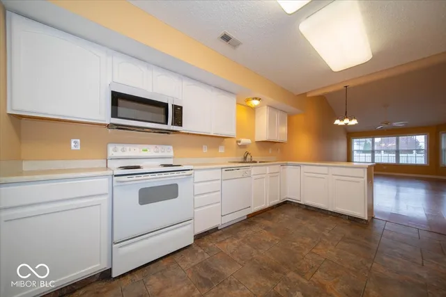 $215,000 | 5424 Cutter Corner Way, Indianapolis, IN 46237