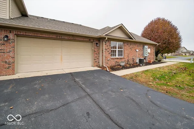 $215,000 | 5424 Cutter Corner Way, Indianapolis, IN 46237