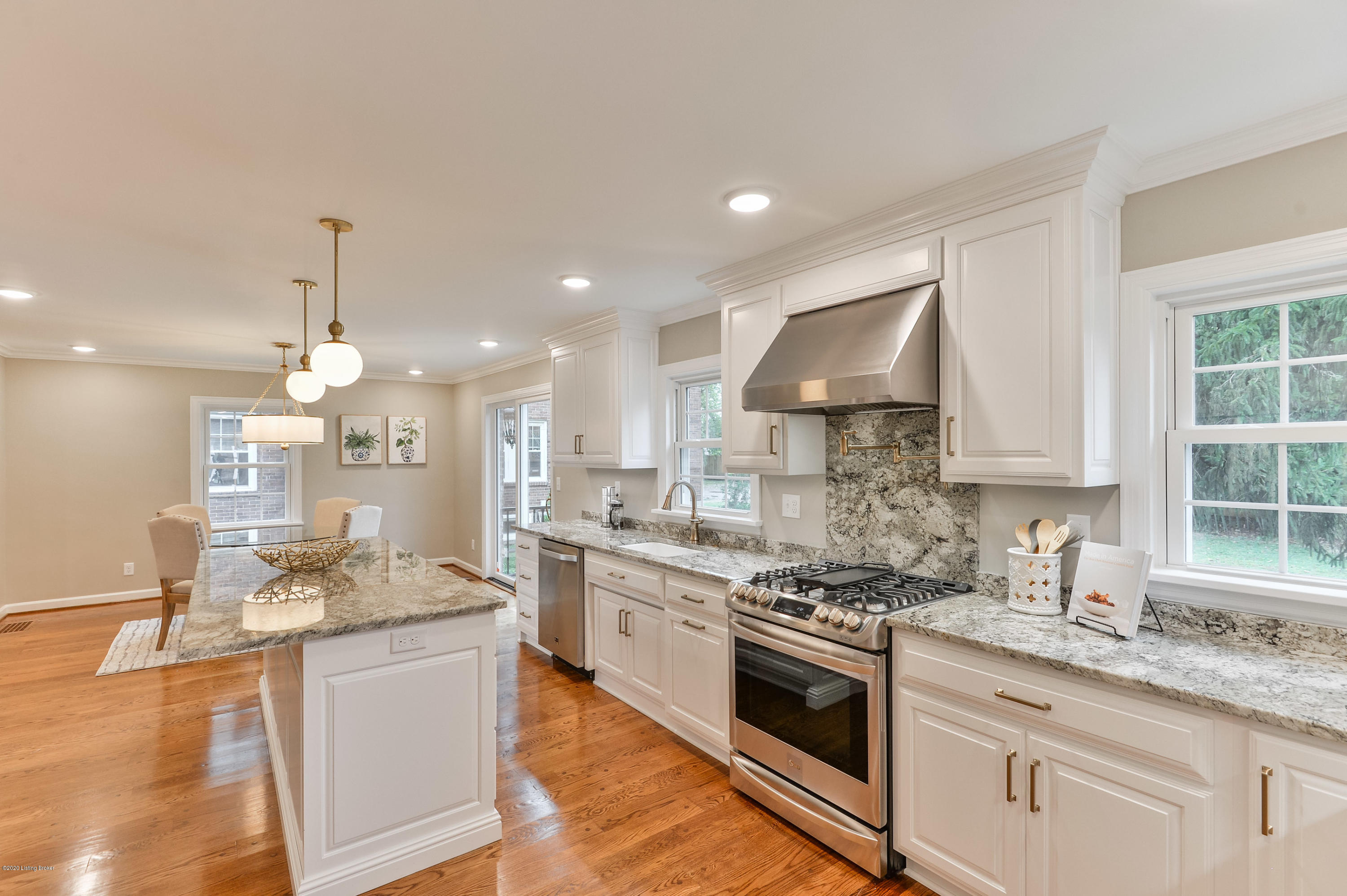3316 Robin Road Louisville, KY 40213 - Photo 12 of 35 023 - 20201020 9848