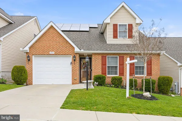 $437,500 | 204 Frock Drive, Unit 28, Westminster, MD 21157