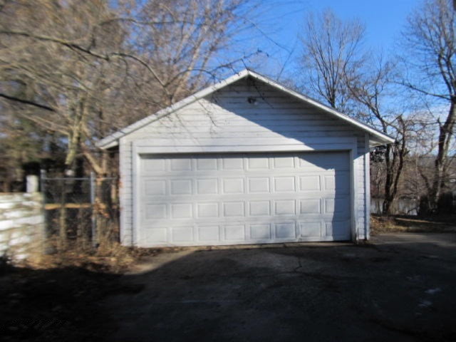 109 Wood Street Three Rivers, MI 49093 - Photo 13 of 17 IMG_8415