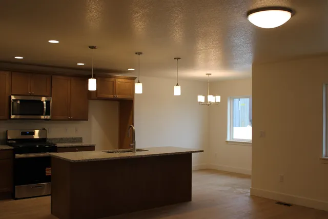 $388,500 | 813 South 6th Avenue, Mills, WY 82644