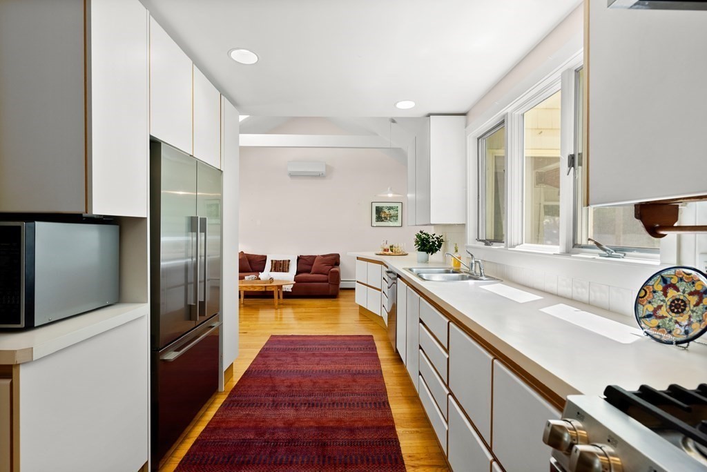 107 Louise Road Belmont, MA 02478 - Photo 9 of 26