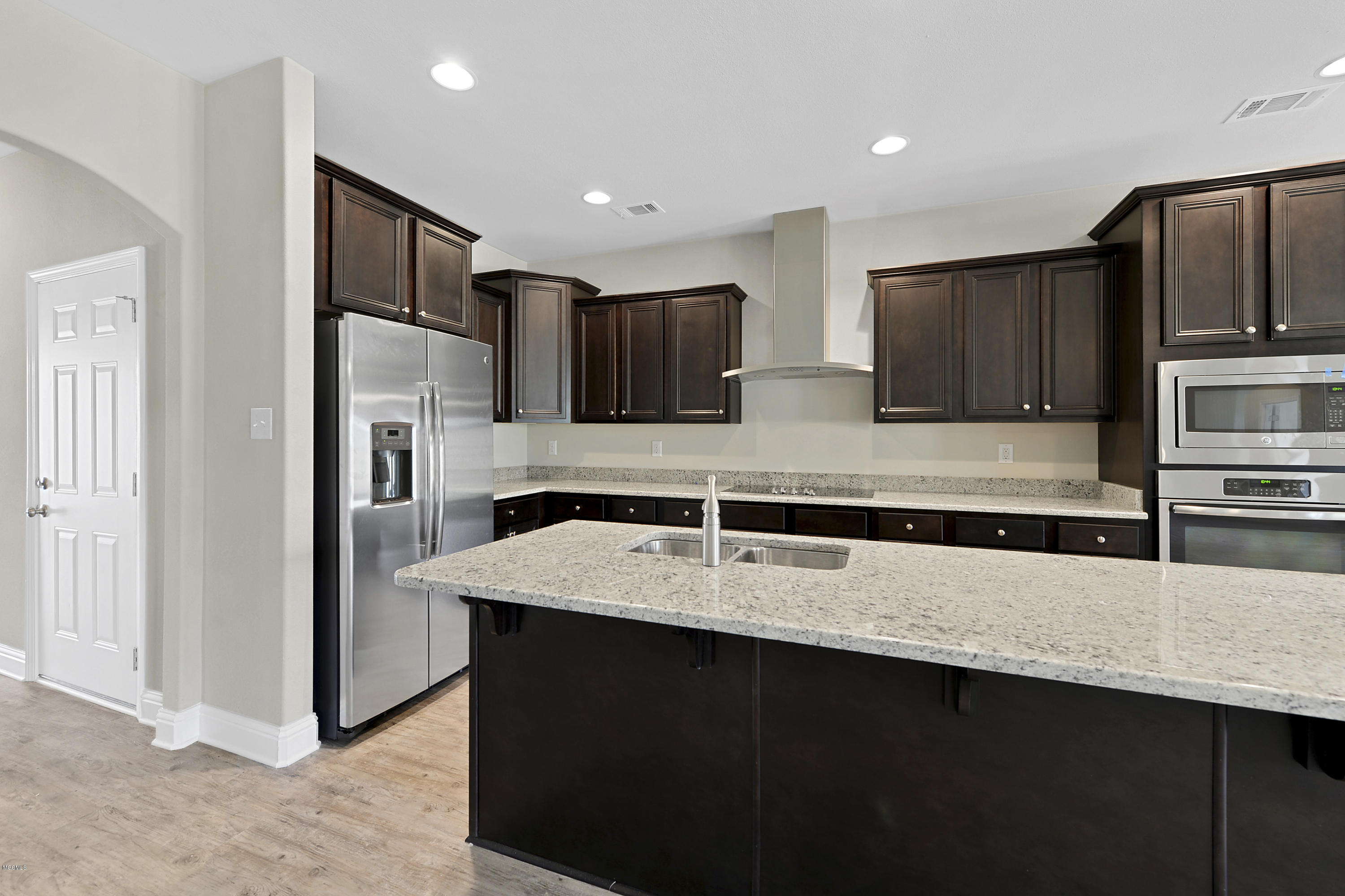 6681 Sugarcane Circle Ocean Springs, MS 39564 - Photo 13 of 29 012