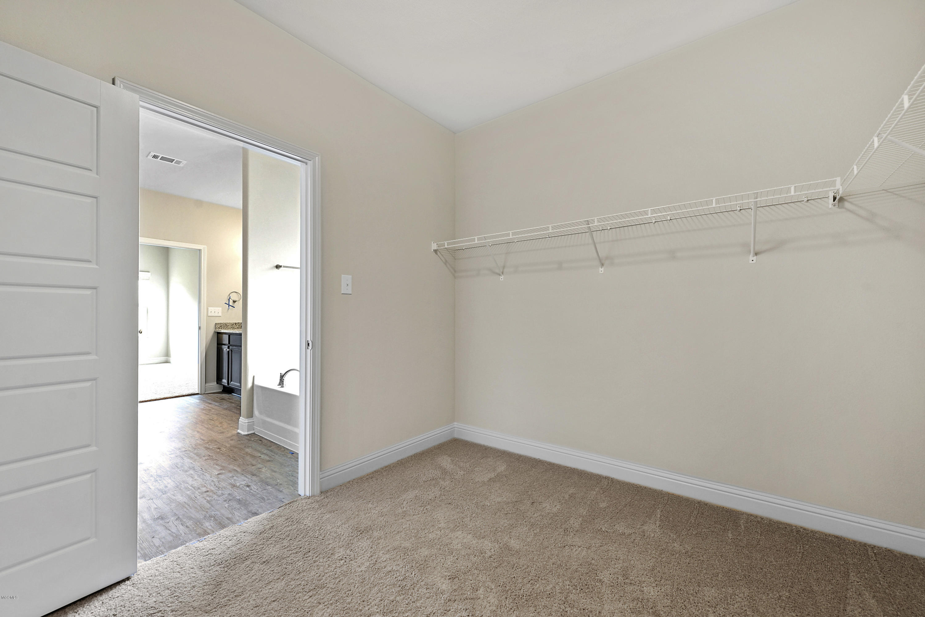 6681 Sugarcane Circle Ocean Springs, MS 39564 - Photo 21 of 29 Master Closet