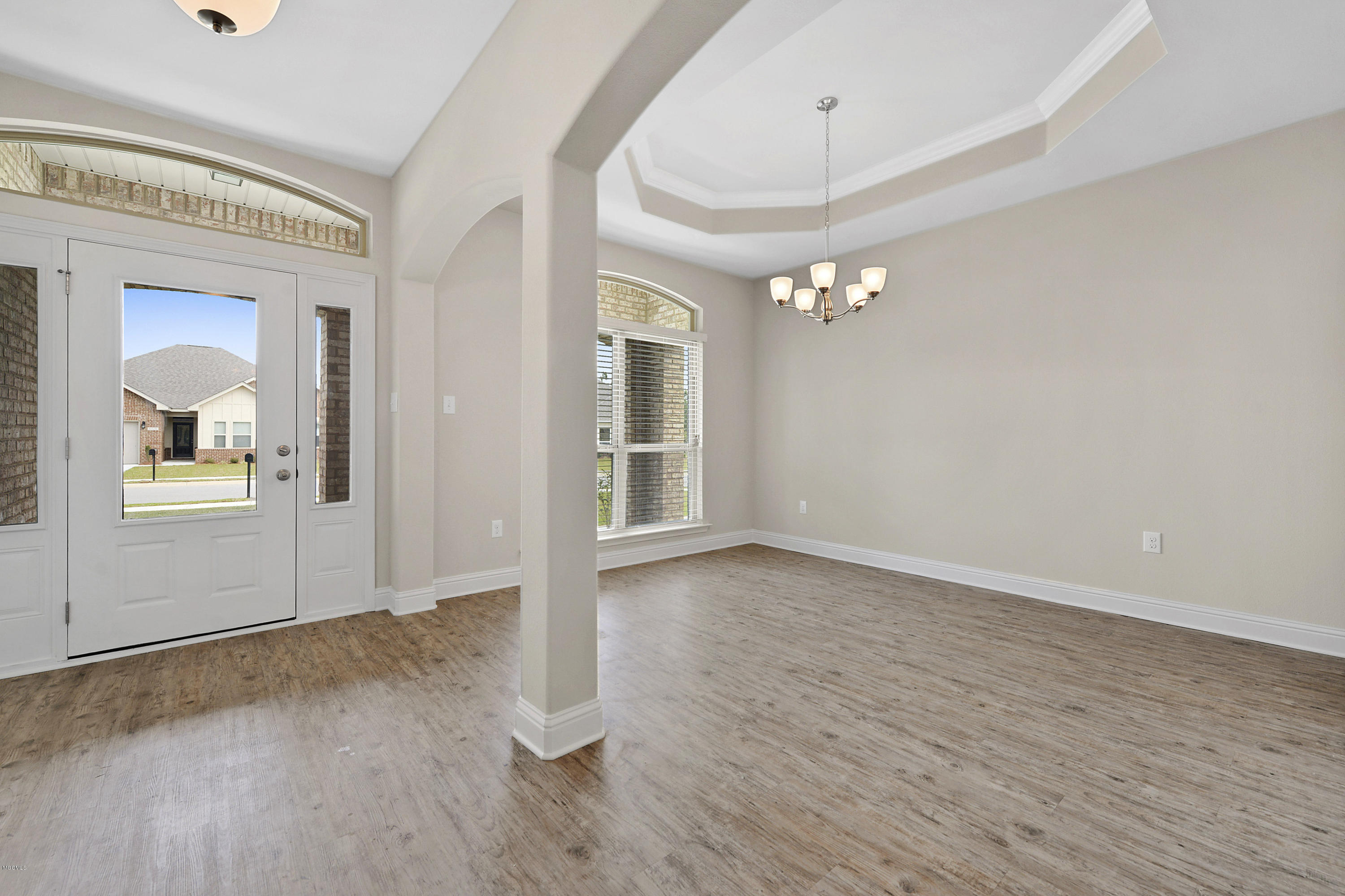6681 Sugarcane Circle Ocean Springs, MS 39564 - Photo 5 of 29 Dining Room
