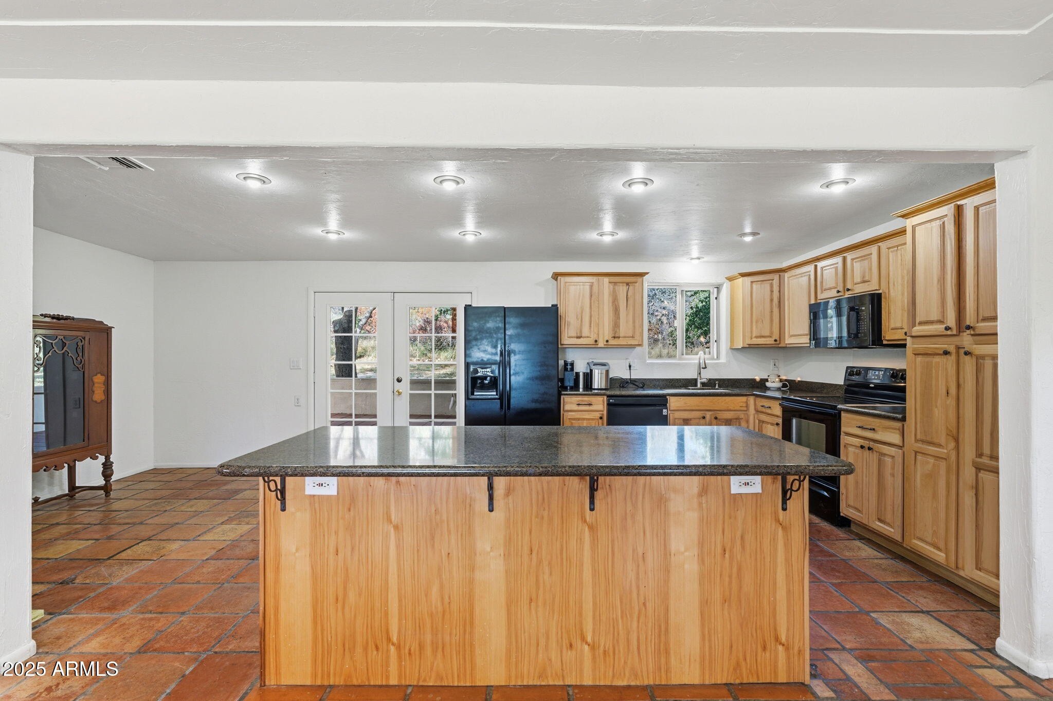 4339 East Wickersham Road Hereford, AZ 85615 - Photo 19 of 51 Kitchen