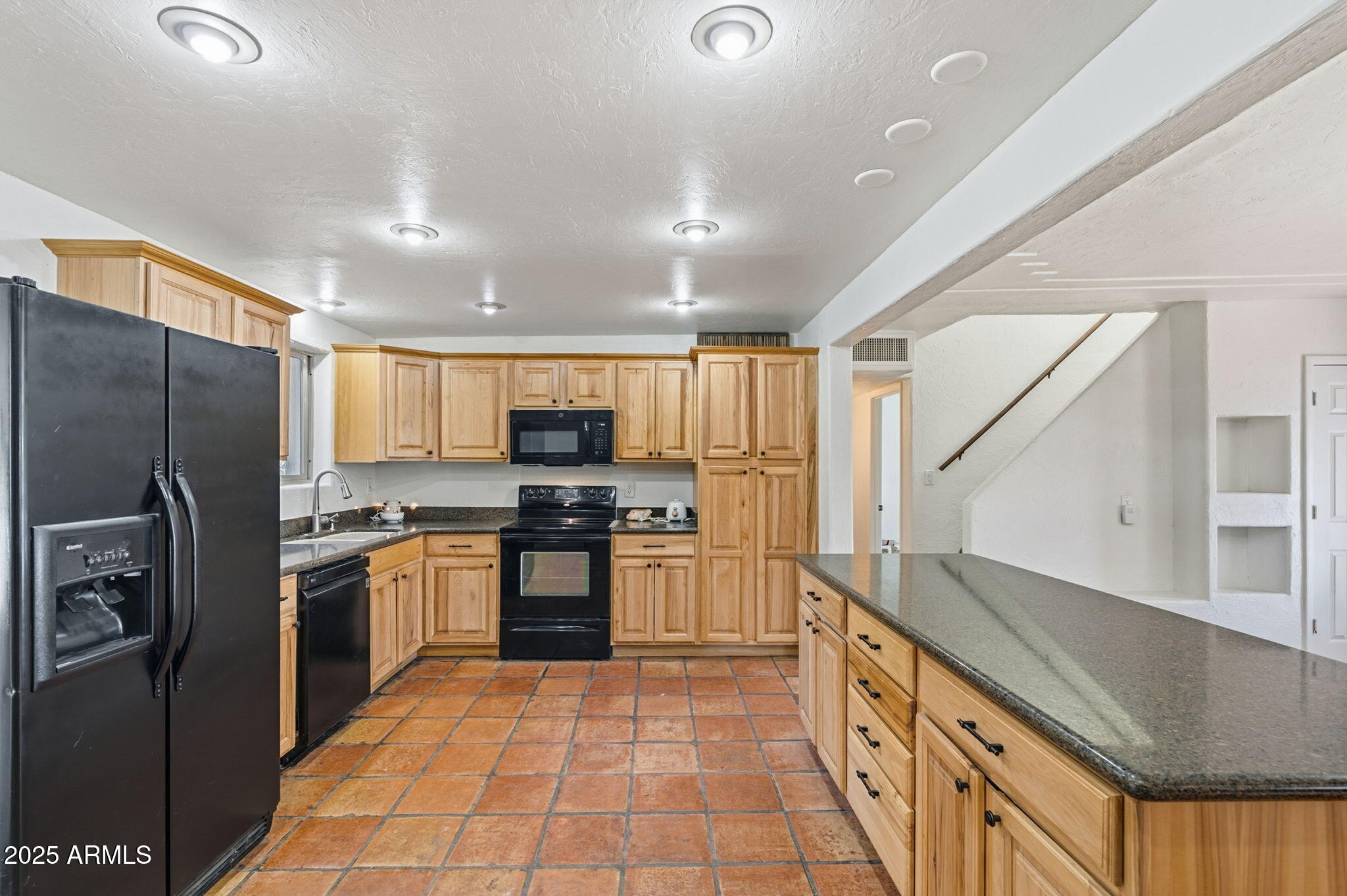 4339 East Wickersham Road Hereford, AZ 85615 - Photo 20 of 51 Kitchen