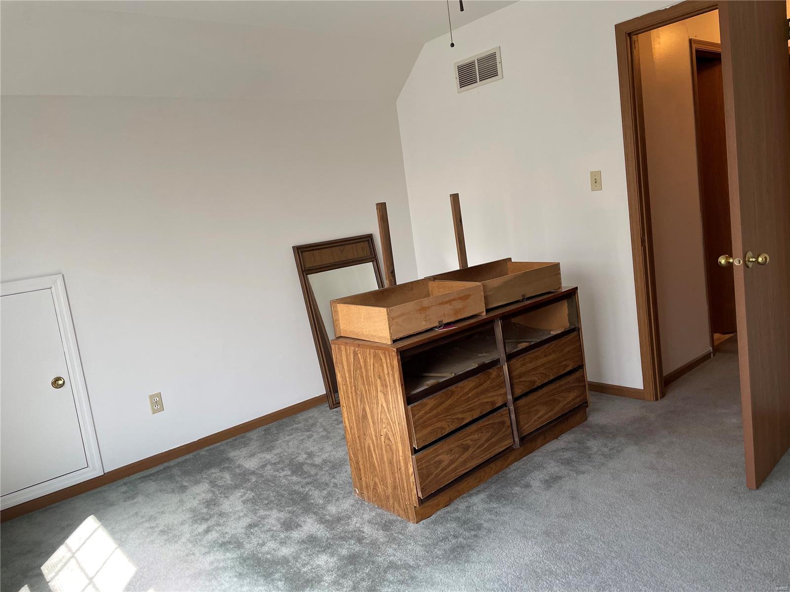 2921 Andover Drive St. Louis, MO 63121 - Photo 12 of 19