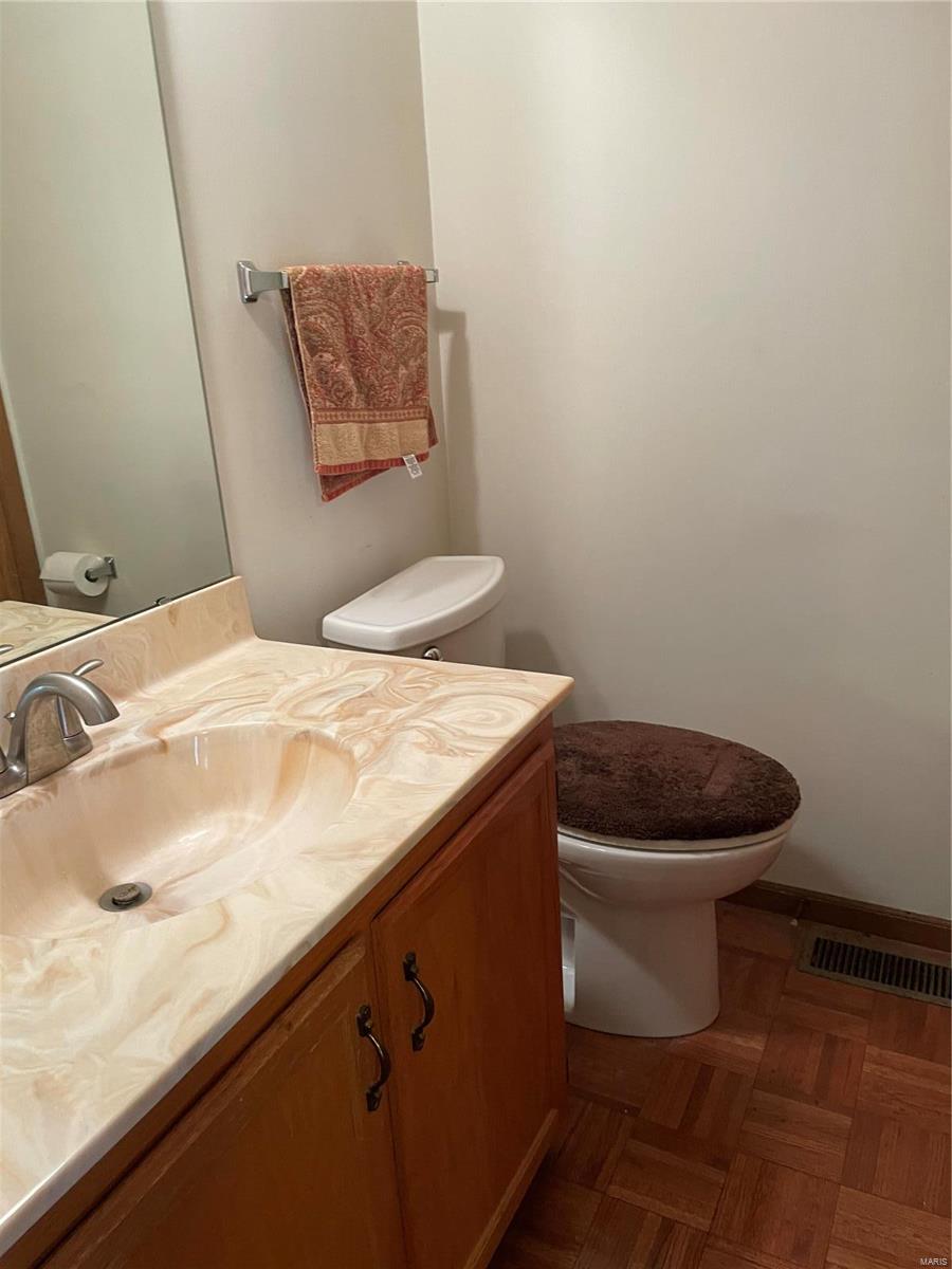 2921 Andover Drive St. Louis, MO 63121 - Photo 14 of 19