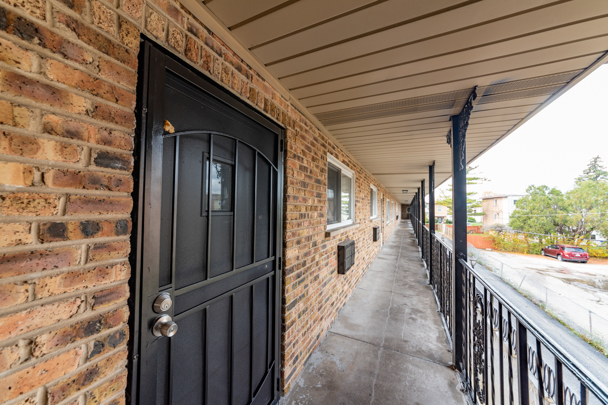 9450 Washington Road, Unit 2B Morton Grove, IL 60053 - Photo 13 of 16