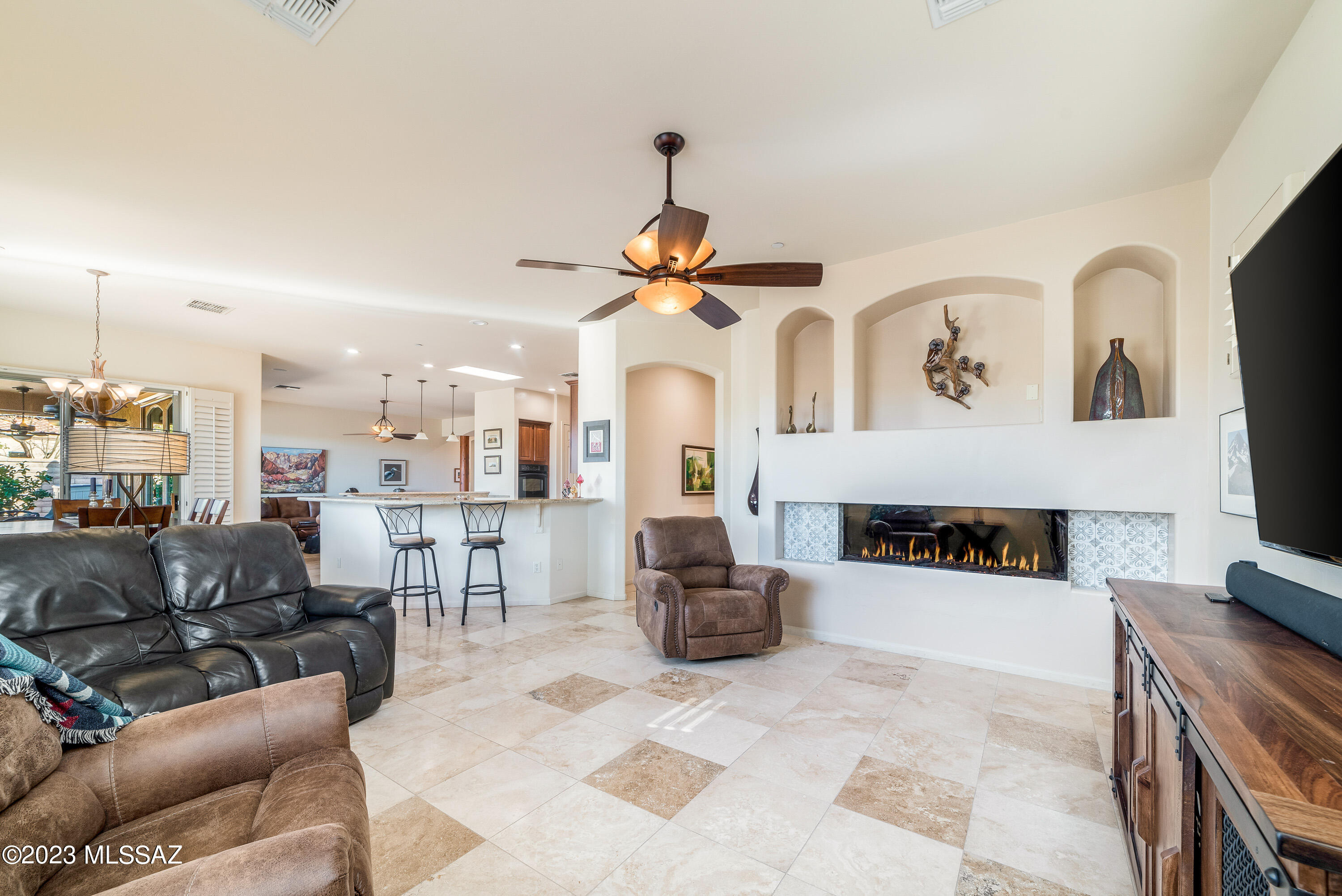 12655 North Yellow Bird Road Tucson, AZ 85755 - Photo 20 of 49