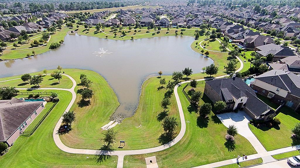 9722 Blue Cruls Way Spring, TX 77379 - Photo 6 of 7 Dove Manor catch and release lake