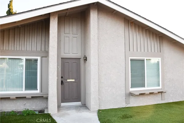$3,995 | 802 East La Veta Avenue, Orange, CA 92866