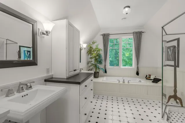 $4,250,000 | 1145 Tonkawa Road, Orono, MN 55356