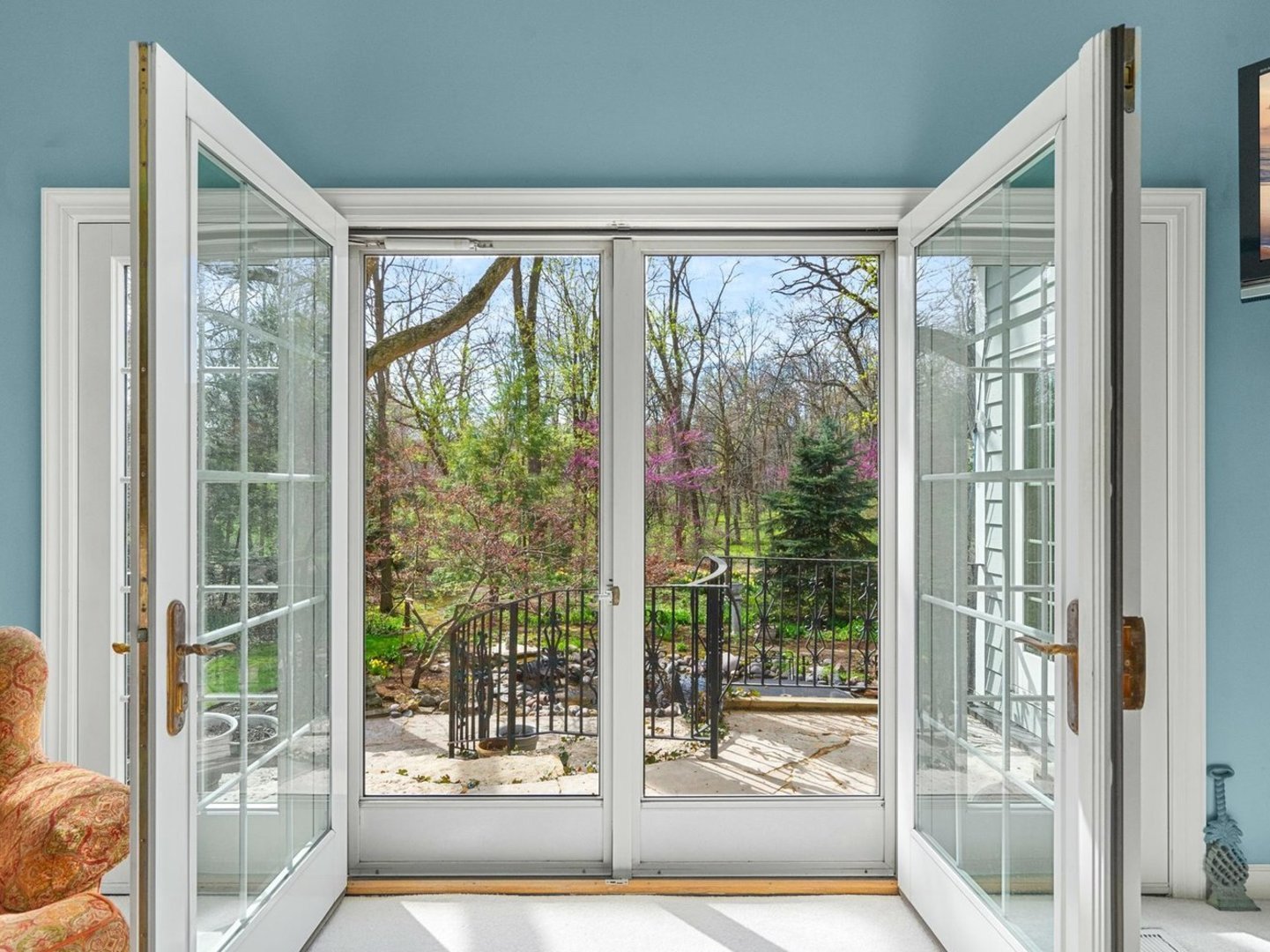 35 Walnut Circle Sugar Grove, IL 60554 - Photo 13 of 42 a view of a room with a large window