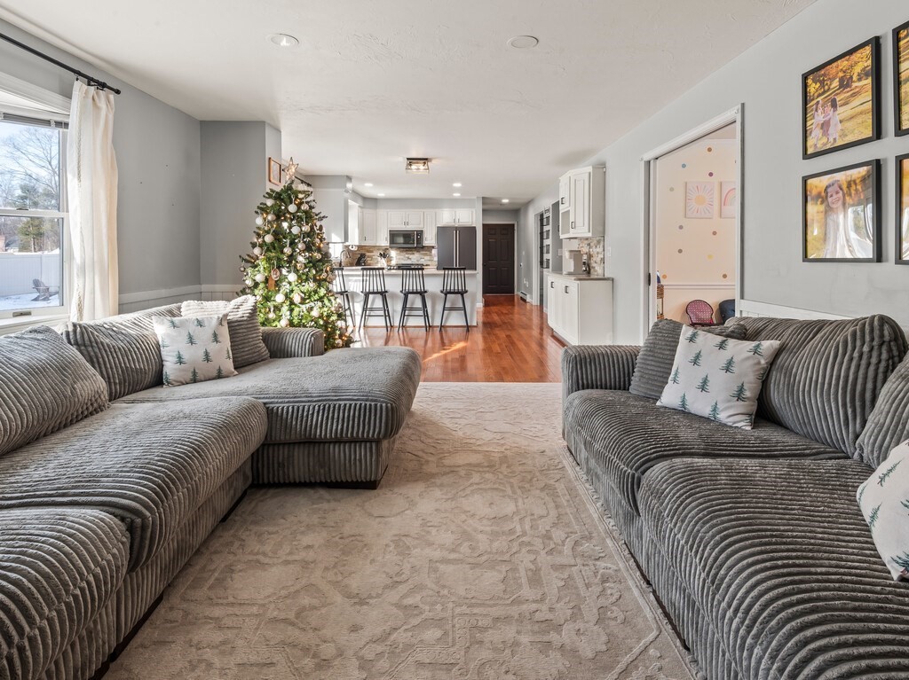 36 Lyons Road Dudley, MA 01571 - Photo 12 of 42