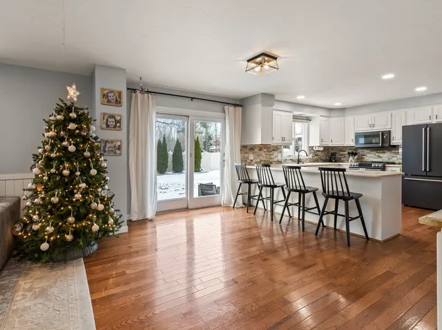 $650,000 | 36 Lyons Road, Dudley, MA 01571