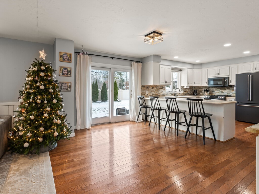 36 Lyons Road Dudley, MA 01571 - Photo 14 of 42